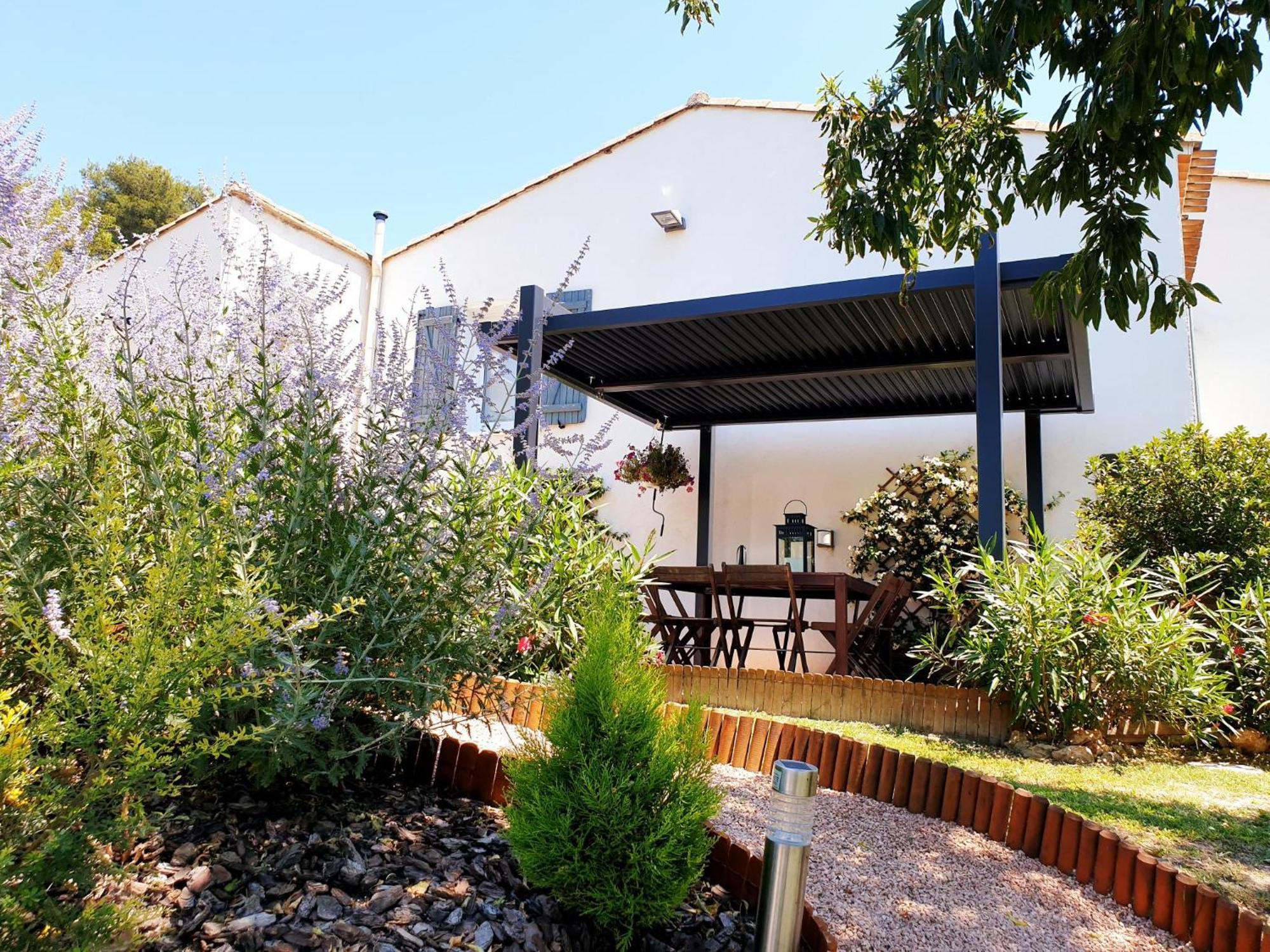 Les Prairies De Fenestrelle Spa & Piscine Au Calme Aubagne Exterior foto